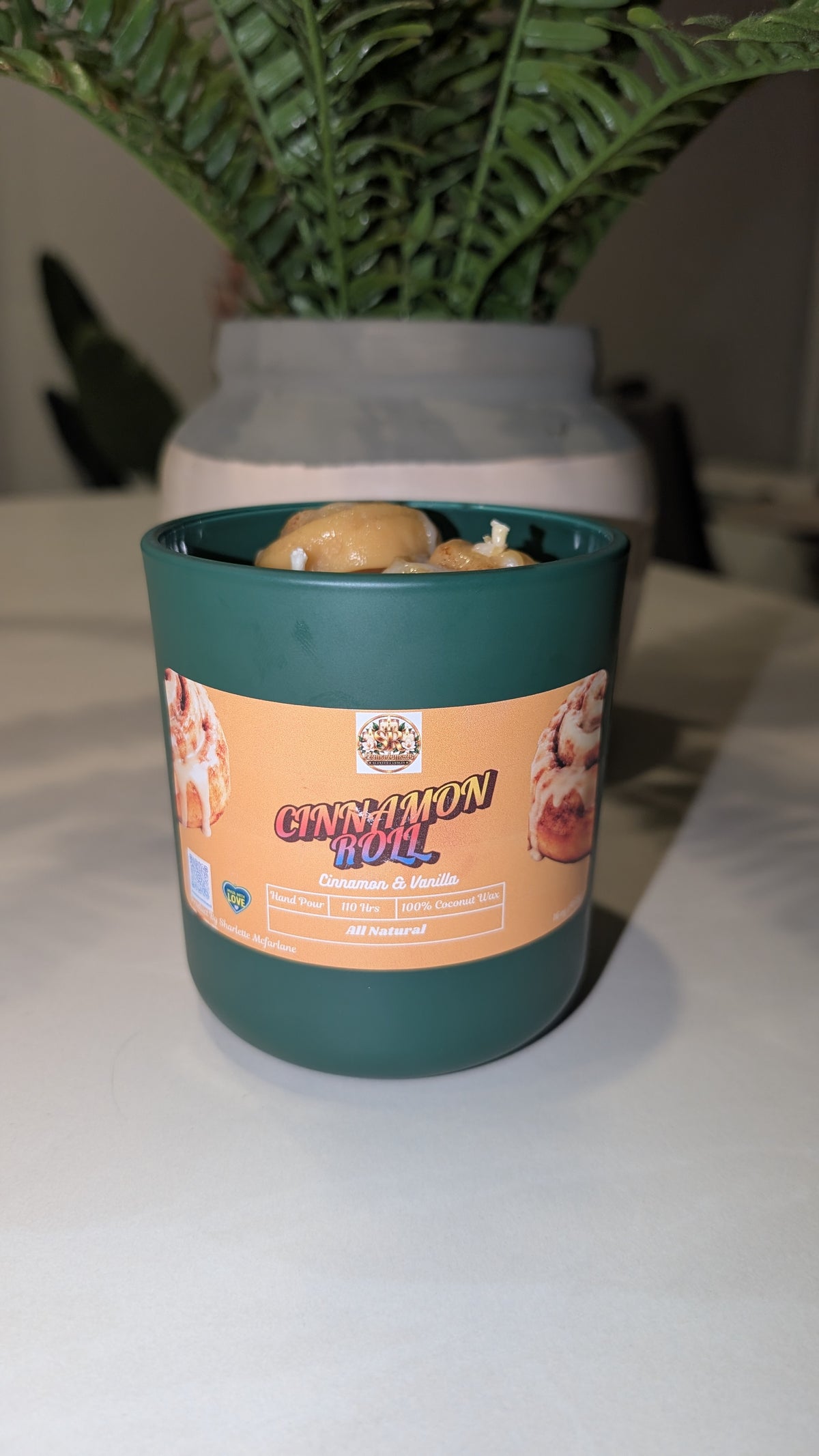 Cinnamon Roll Scented Candle